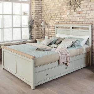 Beds & Bedsteads SALE