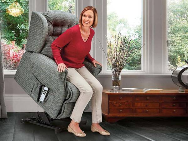 Shelly Riser Recliner