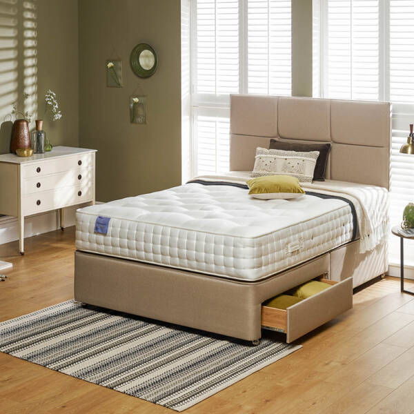 Relyon Sublime 2400 bed Julian Foye