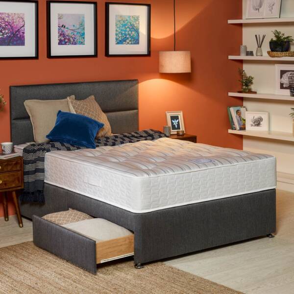 Ortho 800 bed, firm mattress, Julian Foye