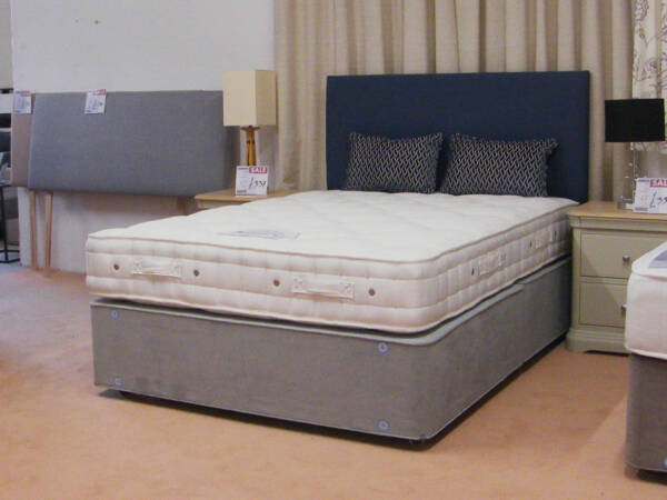 Hypnos Orthos 4' 6" Divan Set