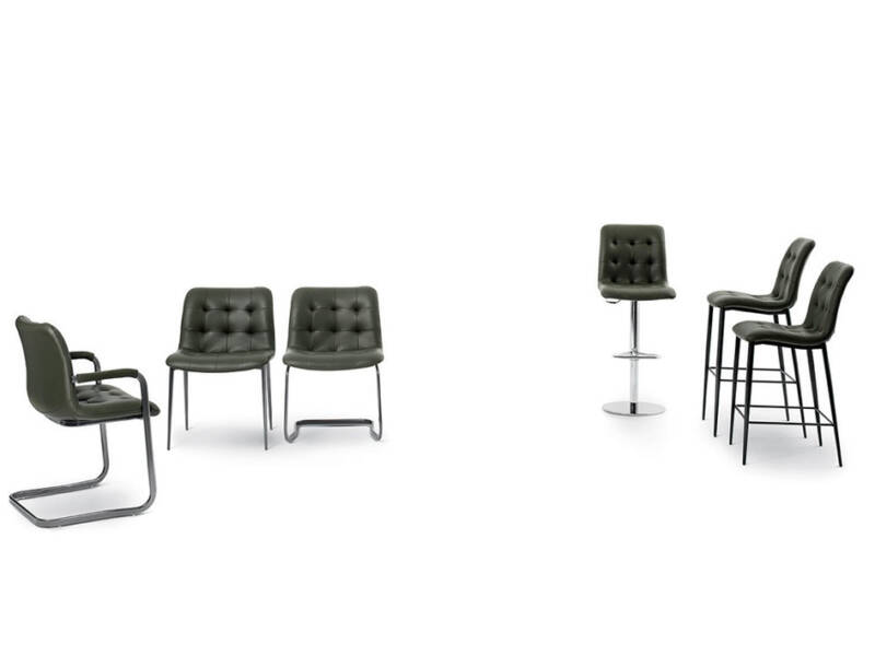 Kuga Barstool