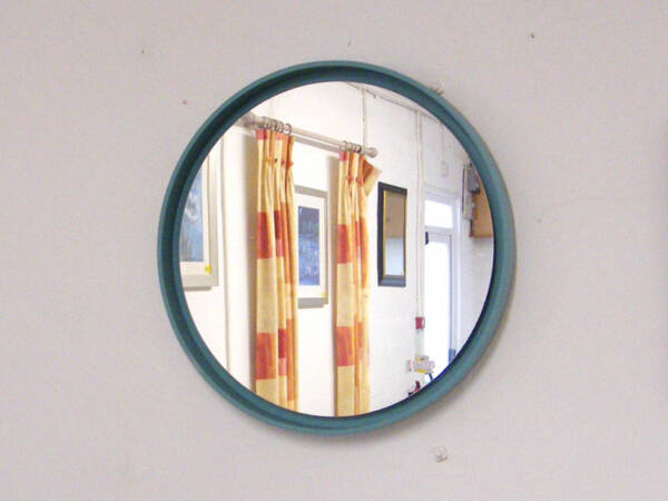 Round Mirror