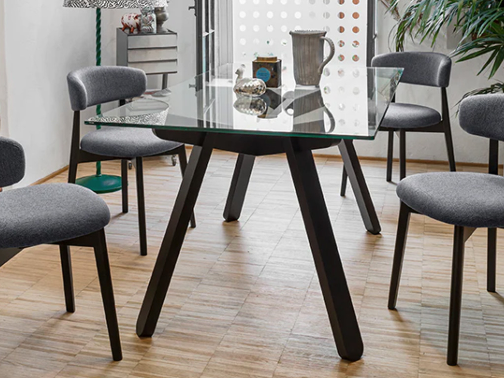 Connubia Dining table and chairs