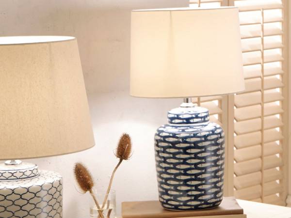 Schoal Blue and White Fish Lamp