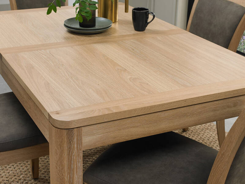 Carter Dining Table