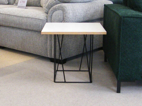 Hugo Lamp Table