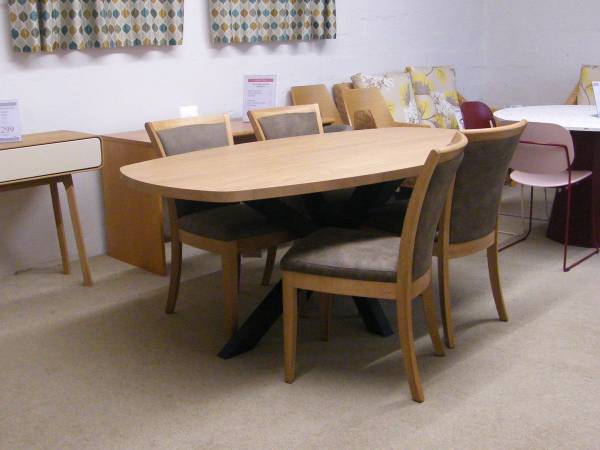 Caspian Dining Table 4 x Carter Chairs