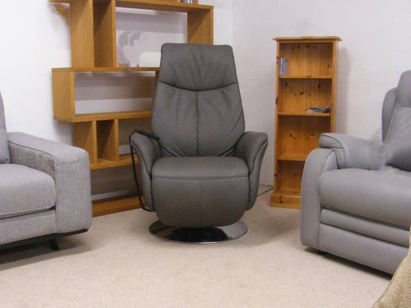 Himolla Leather Abney Lift & Rise Chair
