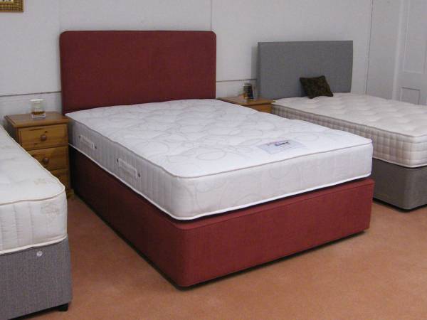 Hypnos 5ft Bed Base & Headboard