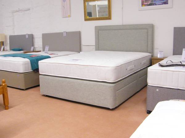 Hypnos 5' Divan Base 2+2 Drawers