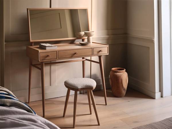 ercol Winslow dressing table