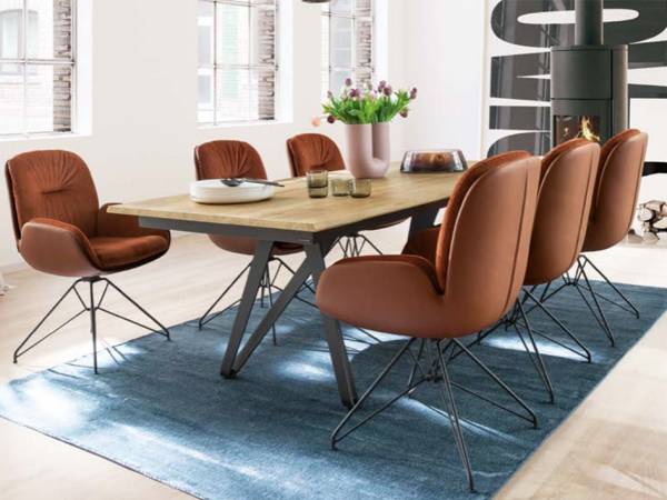 Rid Dining Table