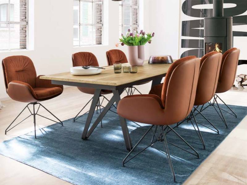 Rid Dining Table