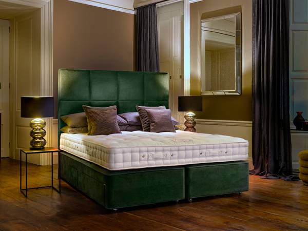 Hypnos Heather Bed