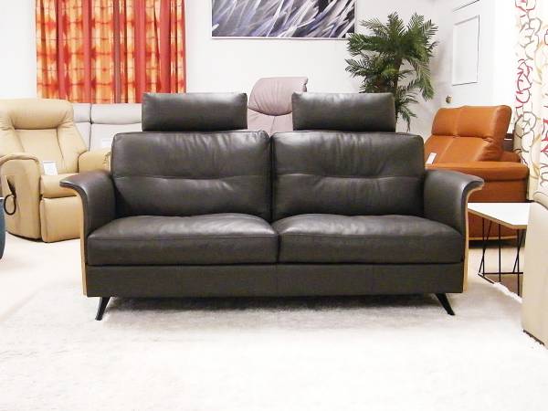 Granada Leather 2.5 Seat Sofa