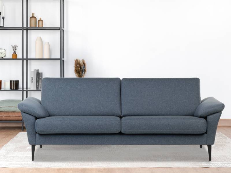 Nomi Sofa
