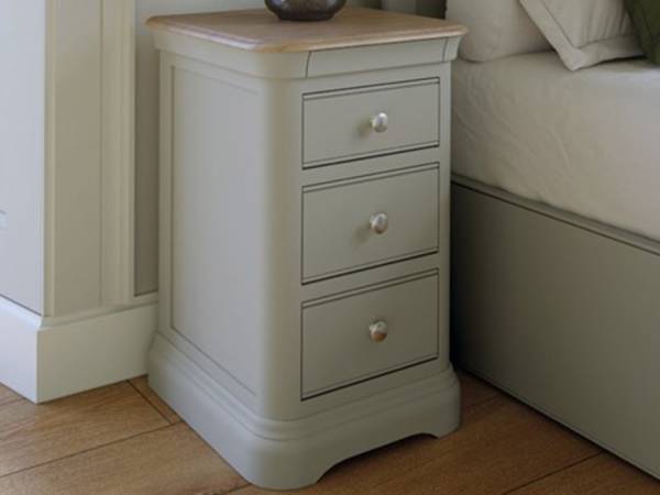 Abigail bedside chest