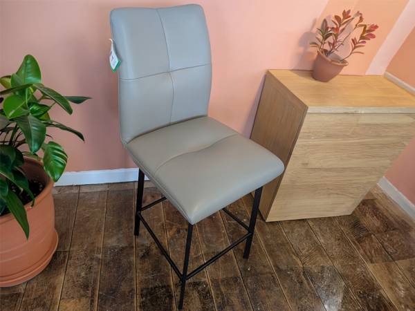 Honey Counter Stool