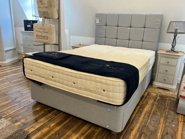 Hypnos Wool Deluxe 4ft6 Bed