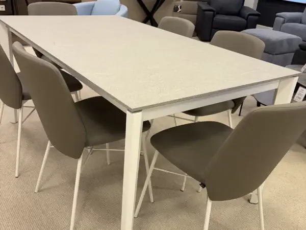 Calligaris Pentagon Dining Table and 6 Sibilla Chairs